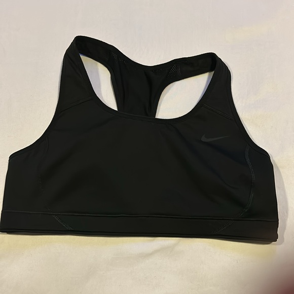 Bundle (5) Nike Dri Fit Sports Bras - Picture 6 of 6